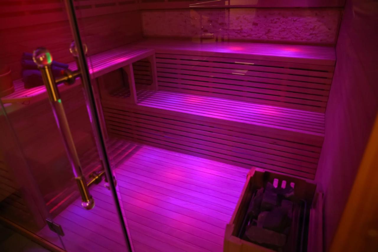 Hotel Le Wellness Privatif Seraing Exteriér fotografie